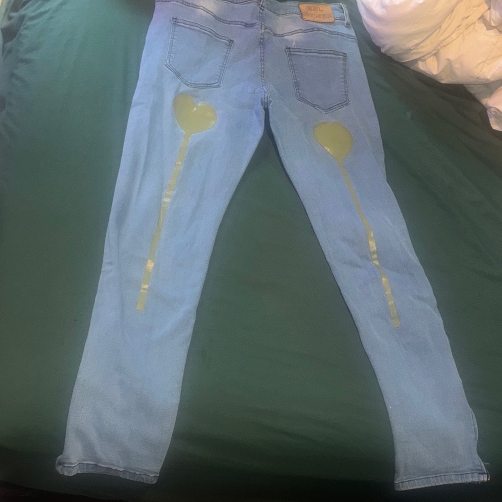 Stylish Blue Jeans with Unique Design